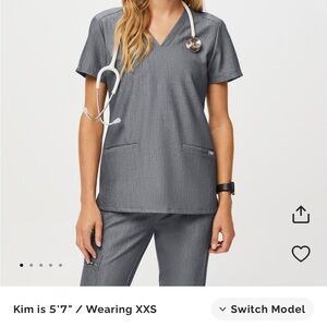 Figs Women's Casma Graphite Scrub Top